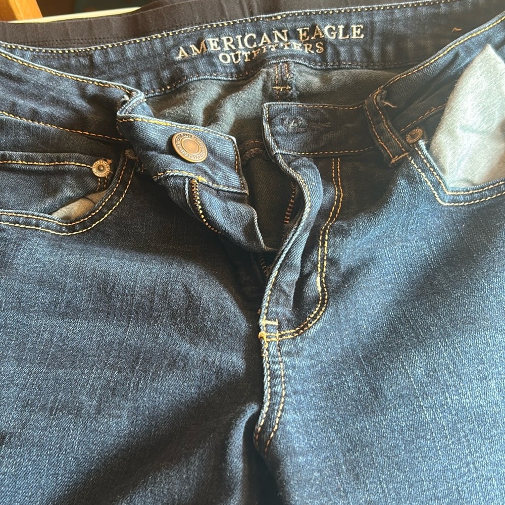 American Eagle Outfitters Women's High Rise Dark Blue Jeans